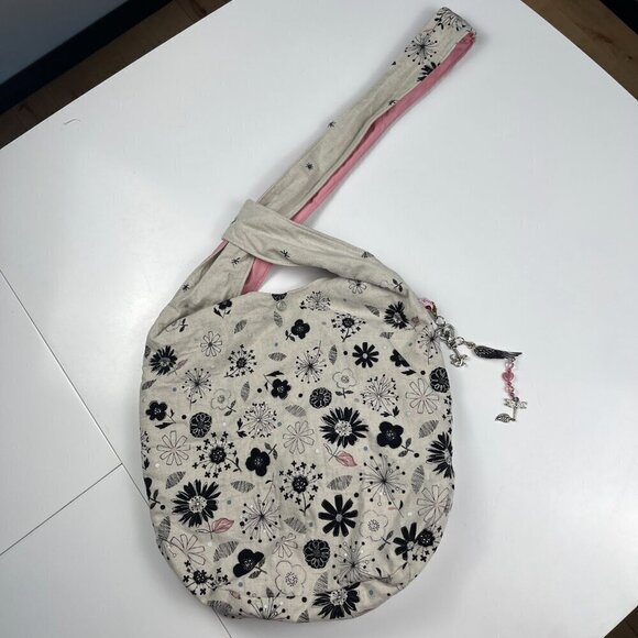 Hand made slouch pouch shoulder cotton bag with bag charm floral design - Picture 2 of 9